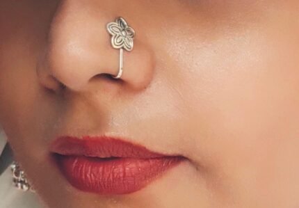 Five Petals Shape Nose Pin